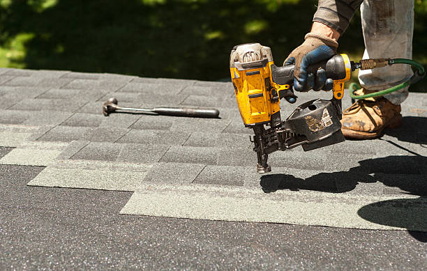 Best Roof Leak Repair  in Oelwein, IA