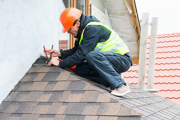Best Emergency Roof Repair  in Oelwein, IA